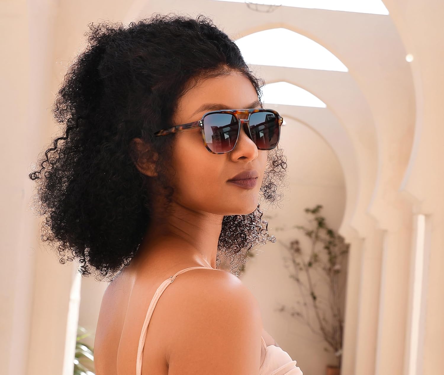 Thumbnail 2 de FEISEDY Retro Square Aviator Sunglasses