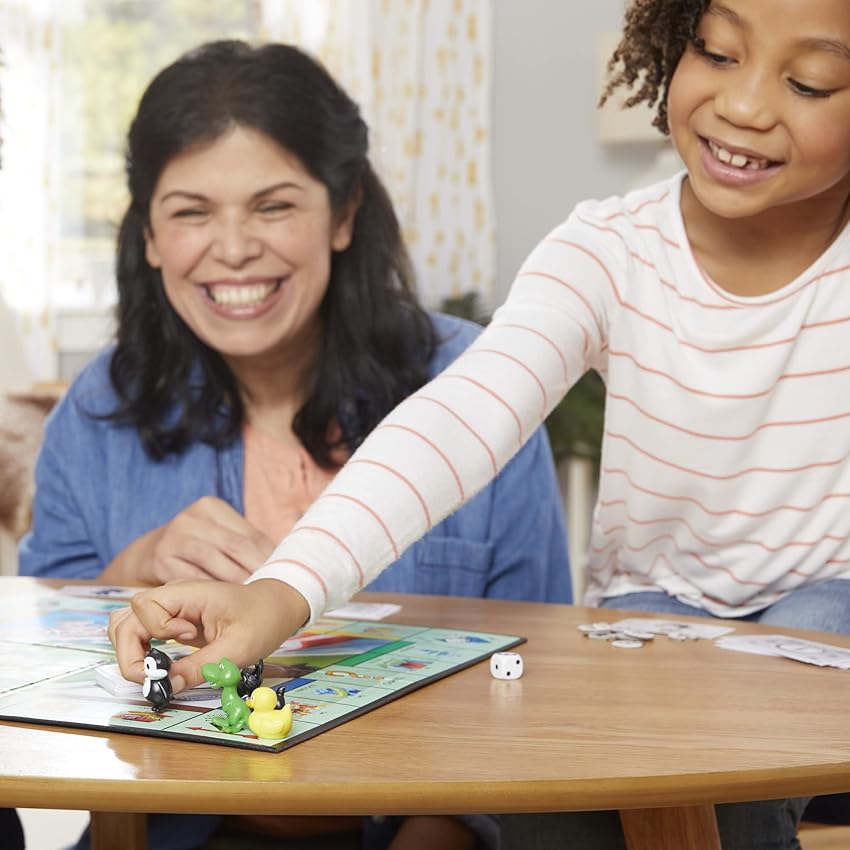 Thumbnail 5 de Hasbro Monopoly Junior juego 2 a 4 jugadores 🧩