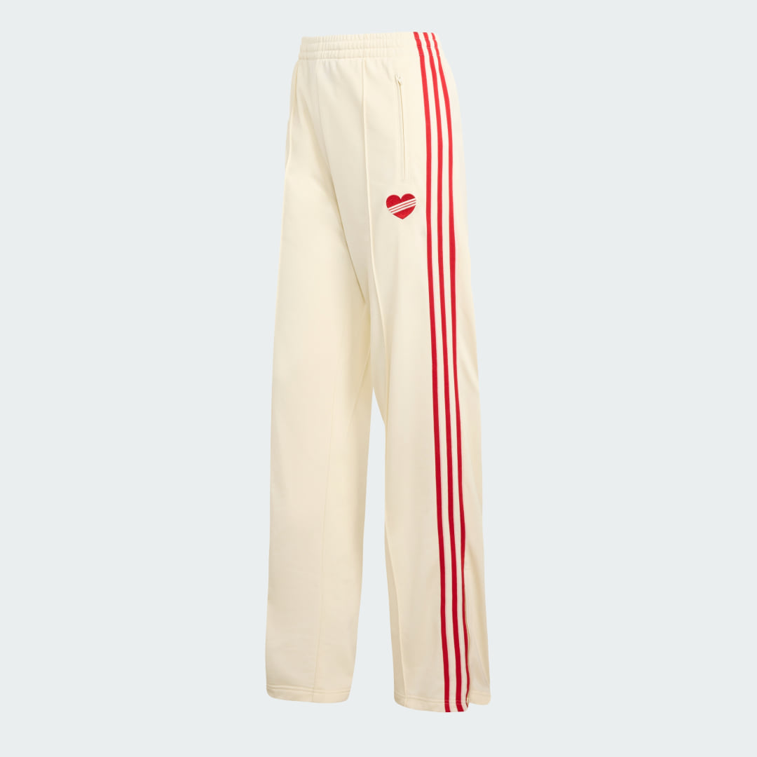 Detalle 2 de PANTALÓN HOLGADO FIREBIRD de Adidas - mirada moderna a un clásico blanco