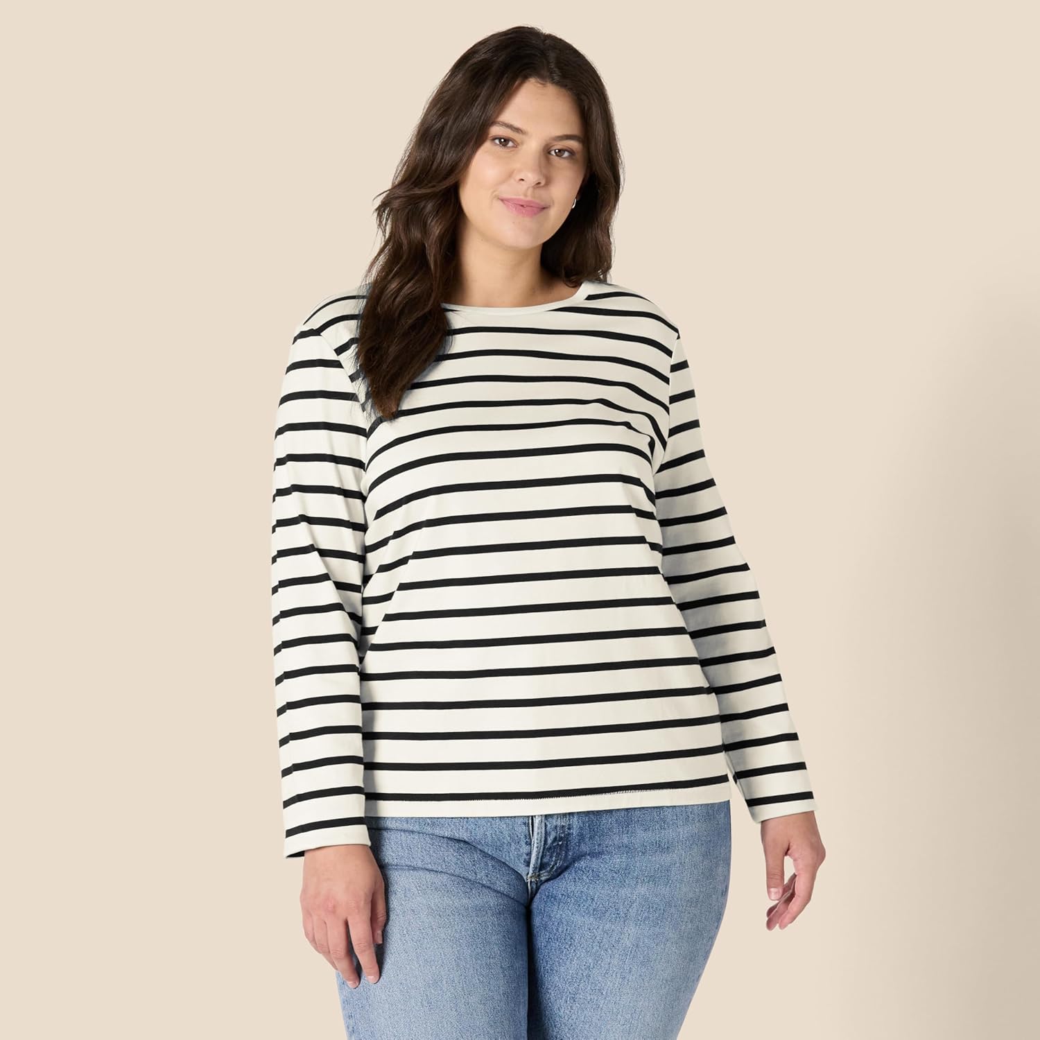 Thumbnail 4 de Amazon Essentials Damen Regular Fit T-Shirt mit Rundhalsausschnitt aus 100% Baumwolle
