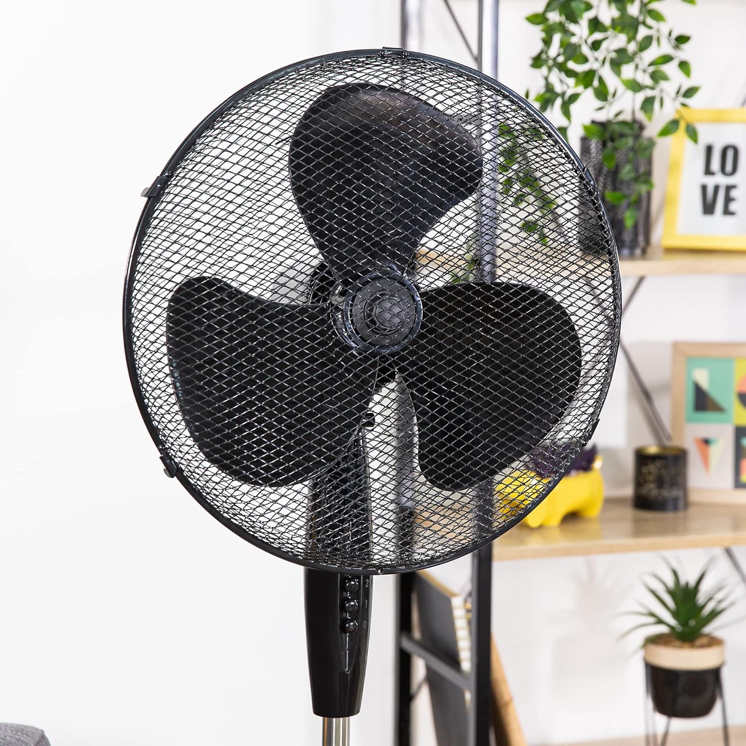 Thumbnail 4 de Zanussi 16-inch lightweight pedestal fan with 3 speeds, 90° oscillation and adjustable height (ZNPPF1621B)