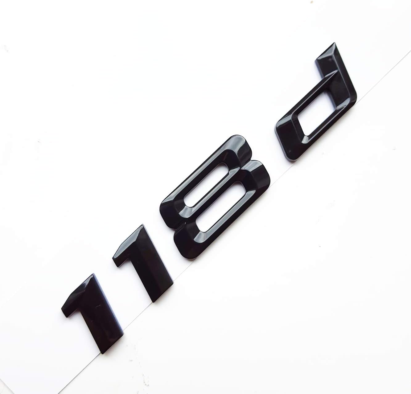 Thumbnail 5 de MCK Auto 118d Black Glossy Boot Logo