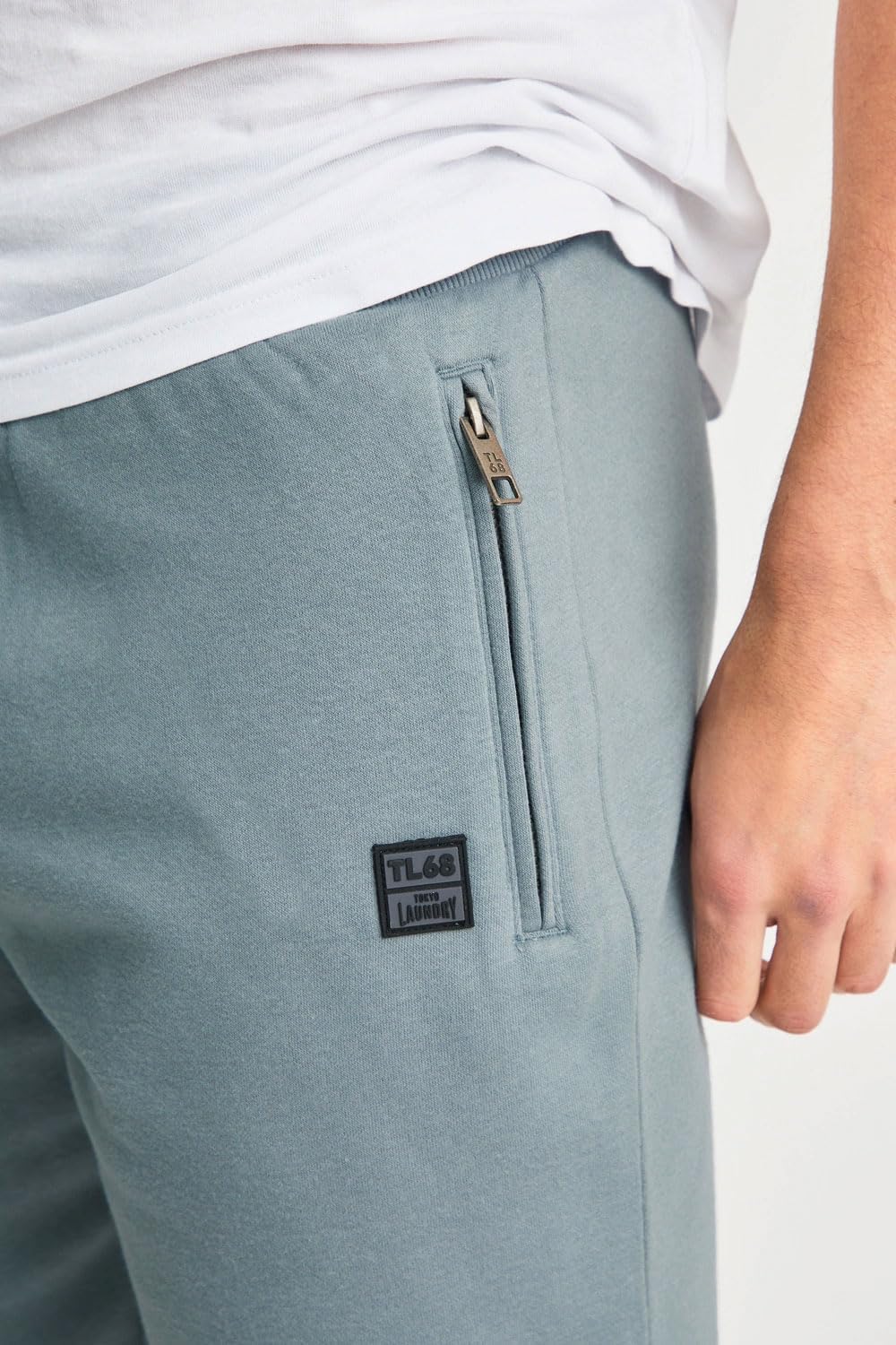 Detalle de Tokyo Laundry Men's Brushback Fleece Jogger Sweat Shorts with Zip Pockets
