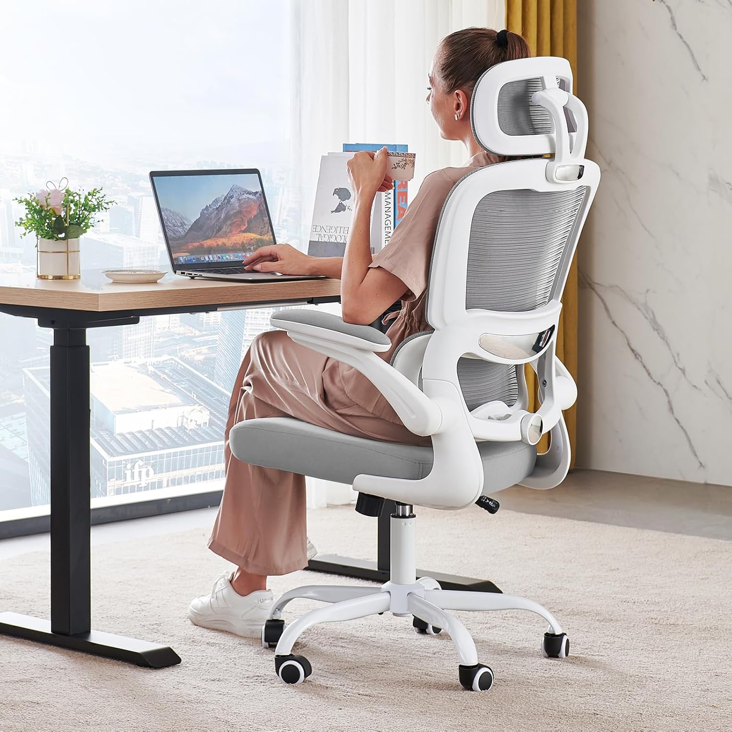 TRALT Office Chair Ergonomic mesh high-back, 330 lb capacity