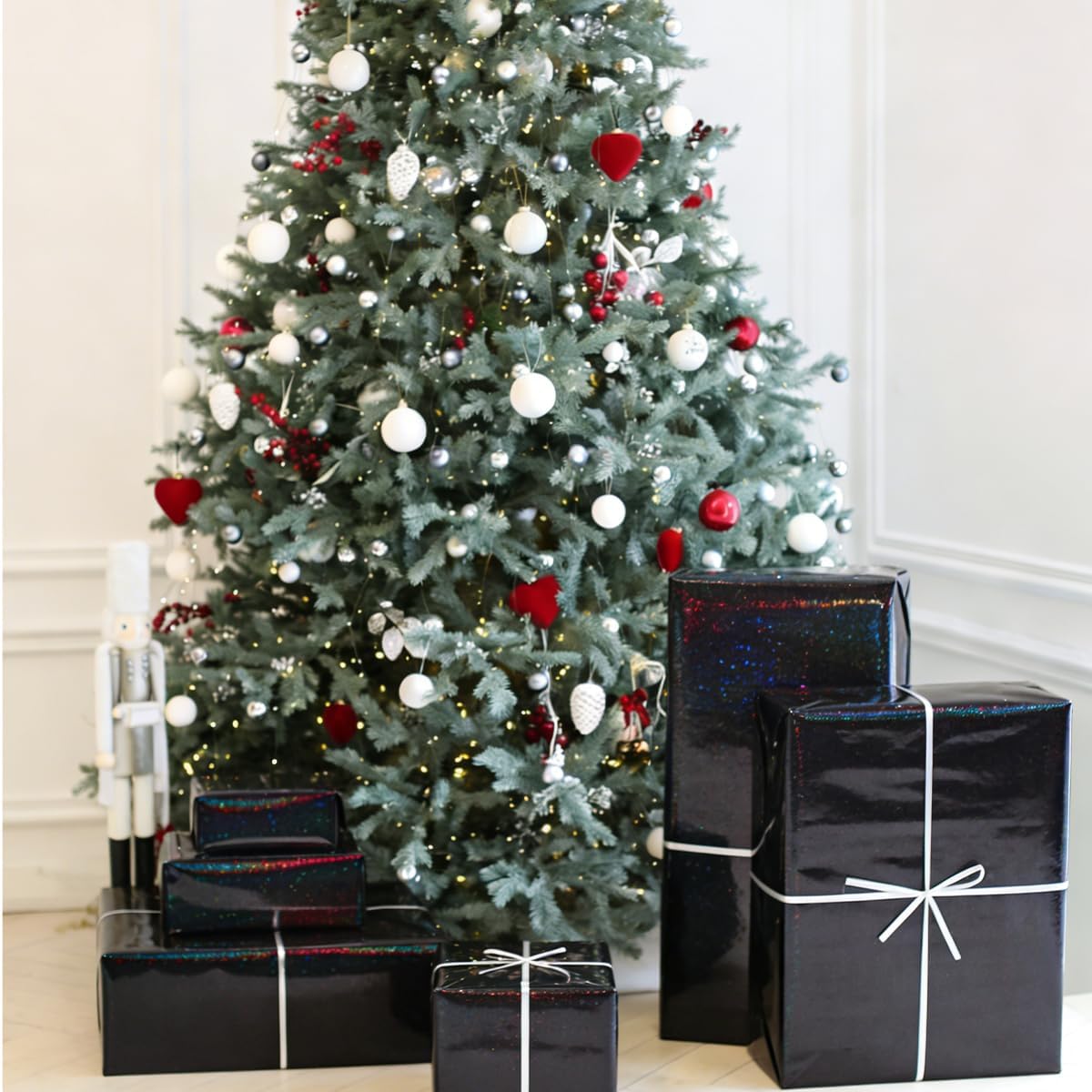 Thumbnail 6 de Black Holographic Wrapping Paper Roll, 43cm x 10m – Black Metallic Gift Wrap with Shiny Stars