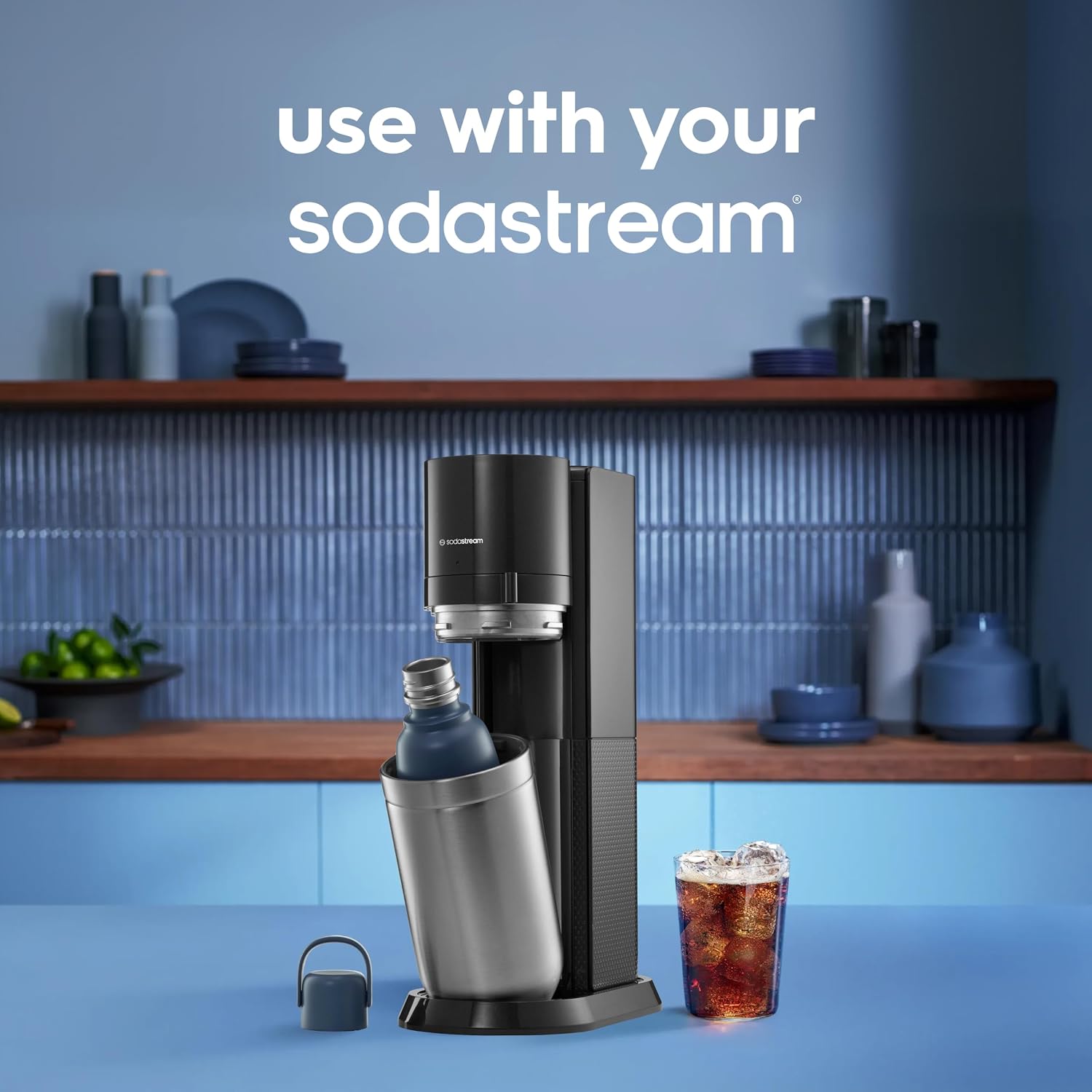 Detalle 2 de SodaStream carbonated water bottle, stainless steel