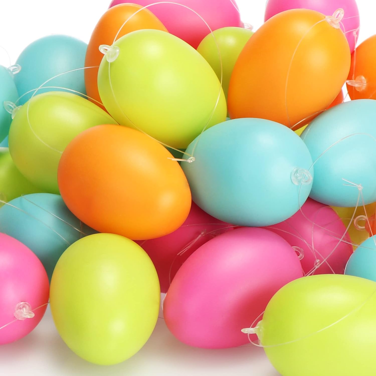 Thumbnail 2 de com-four® 36x Ostereier XL zum Aufhängen, 6 cm – Pastell-Kunststoff-Eier inkl. Aufhänger