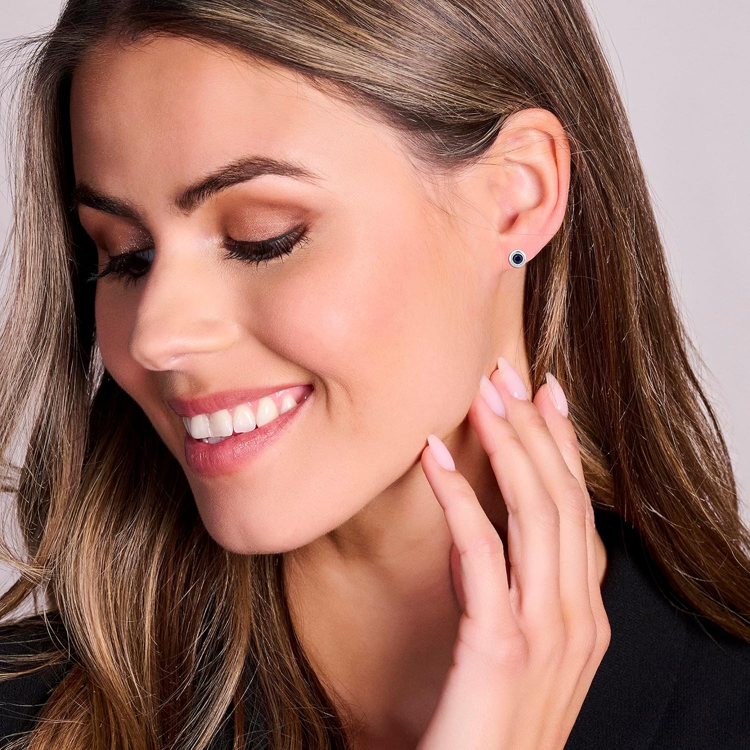 Detalle 2 de Orovi Sapphire pendientes oro 9 quilates