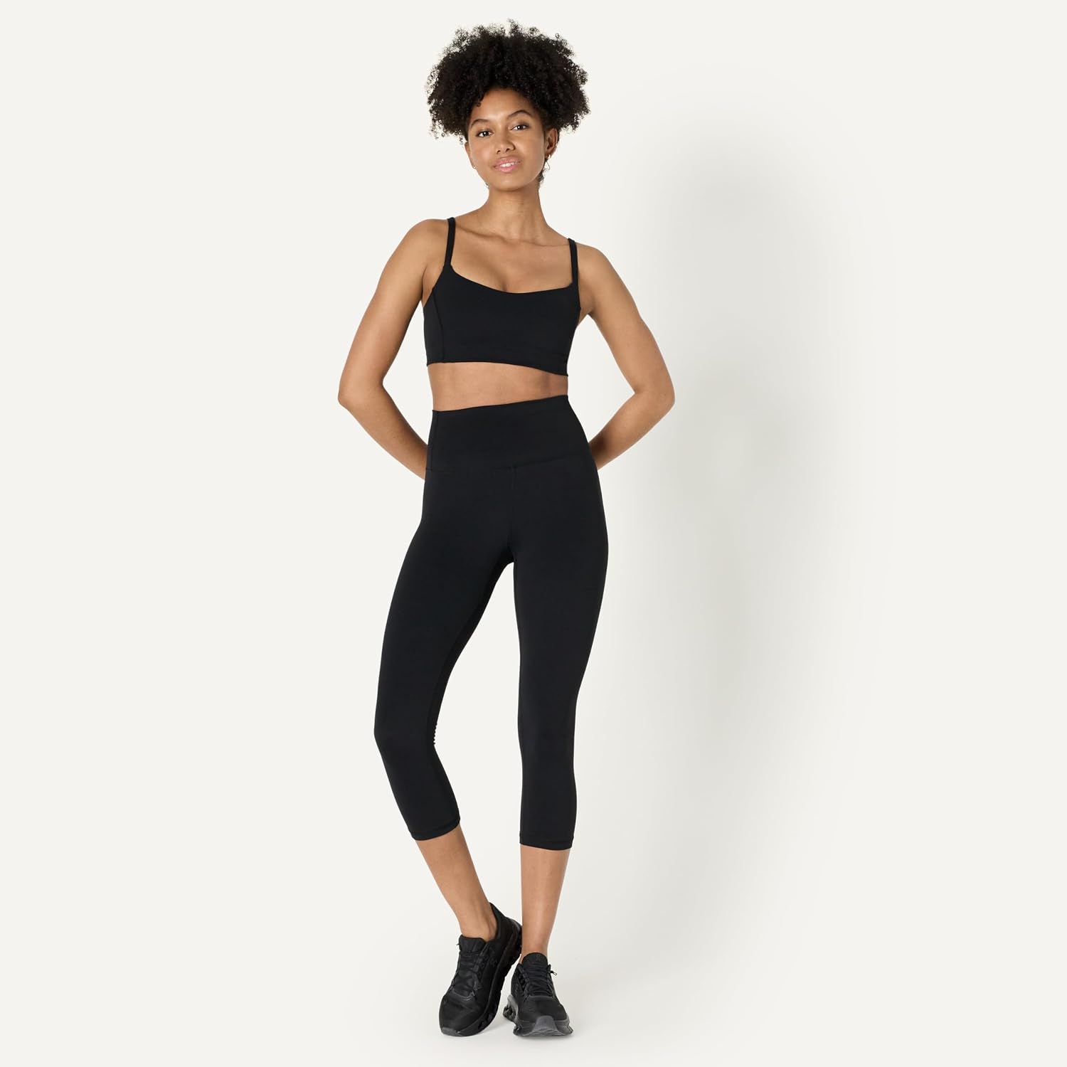 Detalle de Amazon Essentials Women's Active FormFlex Buttery Soft Light Support Sweetheart Neck Yoga Sports Bra