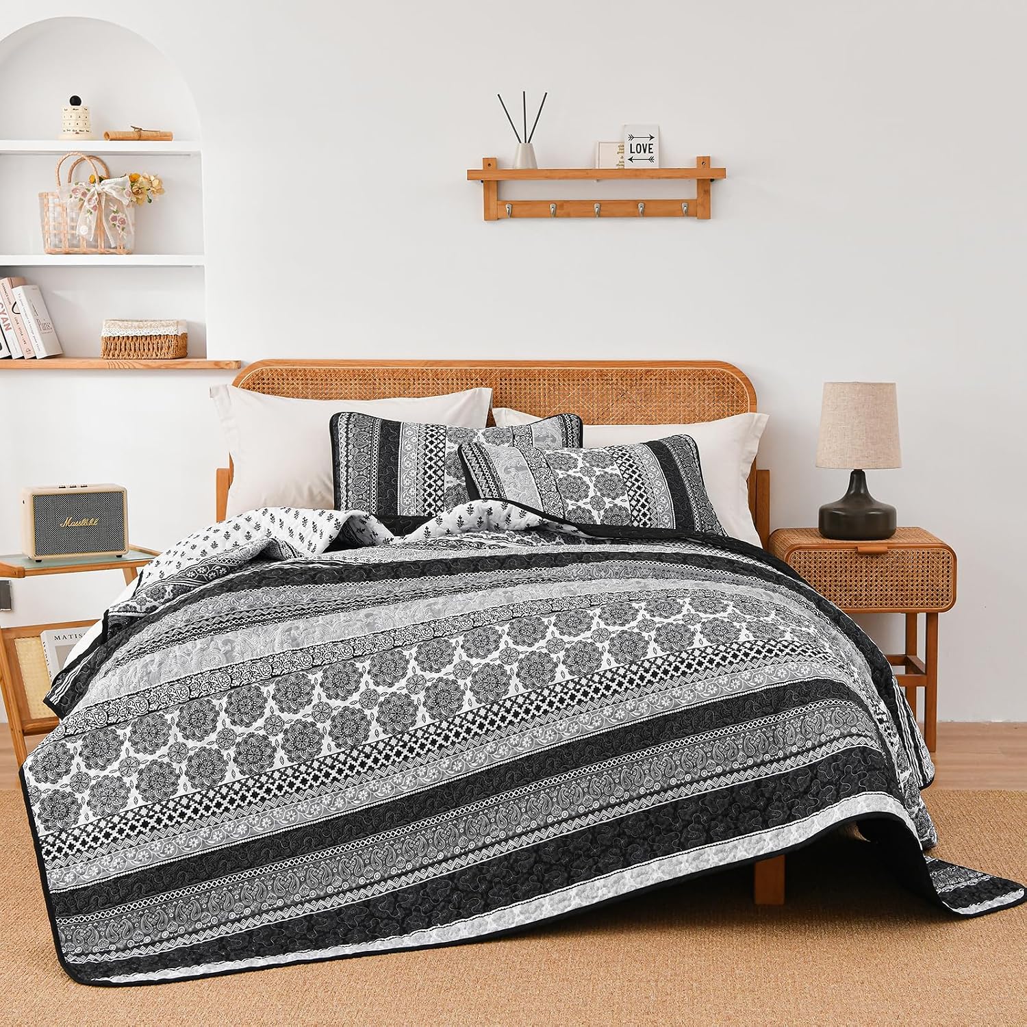 Thumbnail 4 de WONGS BEDDING Boho Stripe Quilt Set King 104x90