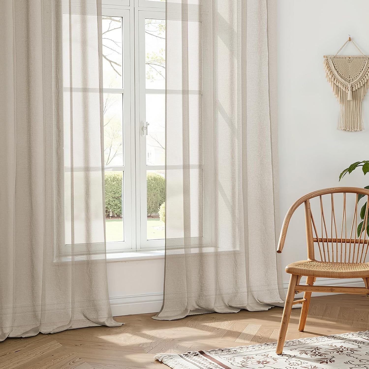 Detalle de MRTREES Net Curtains for Windows (White Voile) – 2 Eyelet Panels, 137 x 213 cm