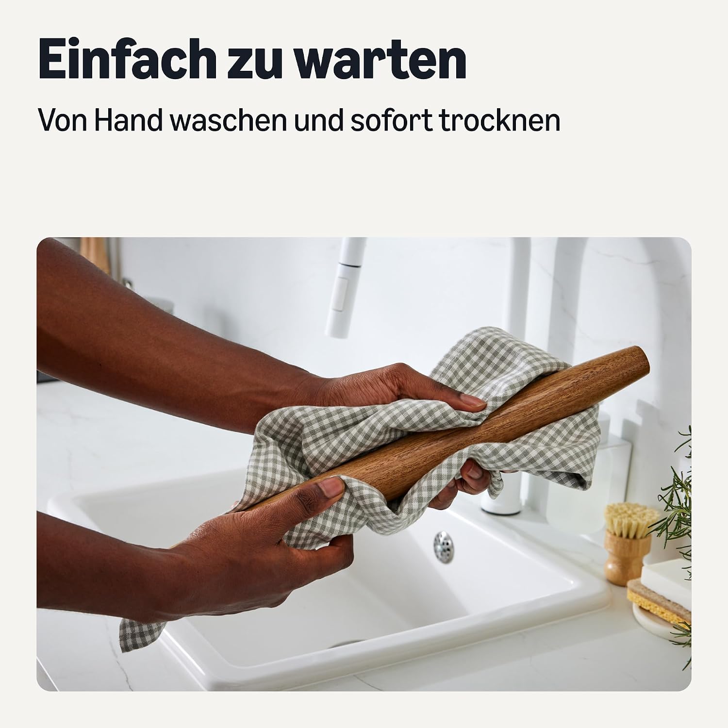 Detalle de Amazon Basics Französisches Nudelholz aus Akazienholz, 43,2 cm – Antihaftbeschichtung