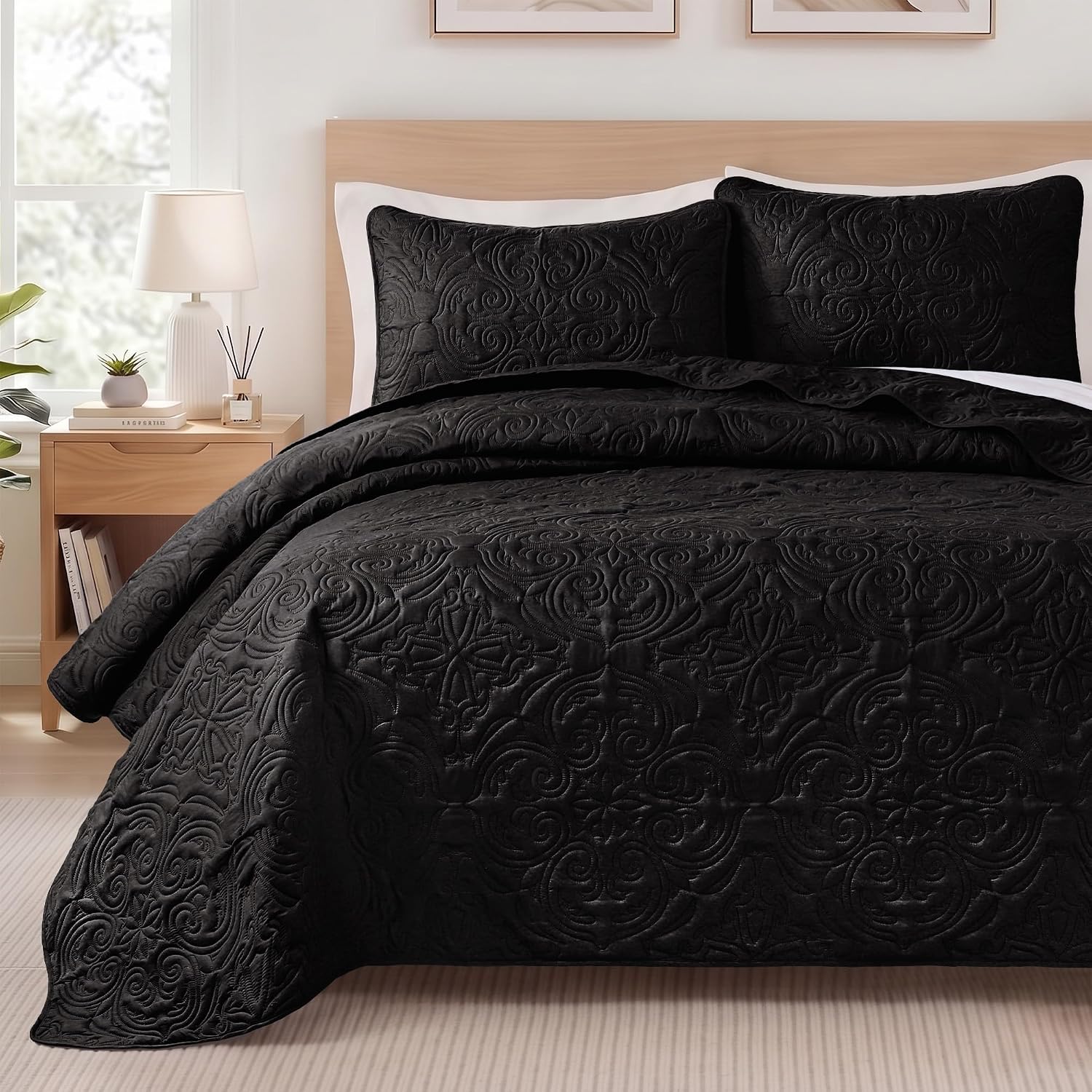 Detalle de Exclusivo Mezcla QS-YP-CBK California King Quilt Set, Black Damask Microfiber