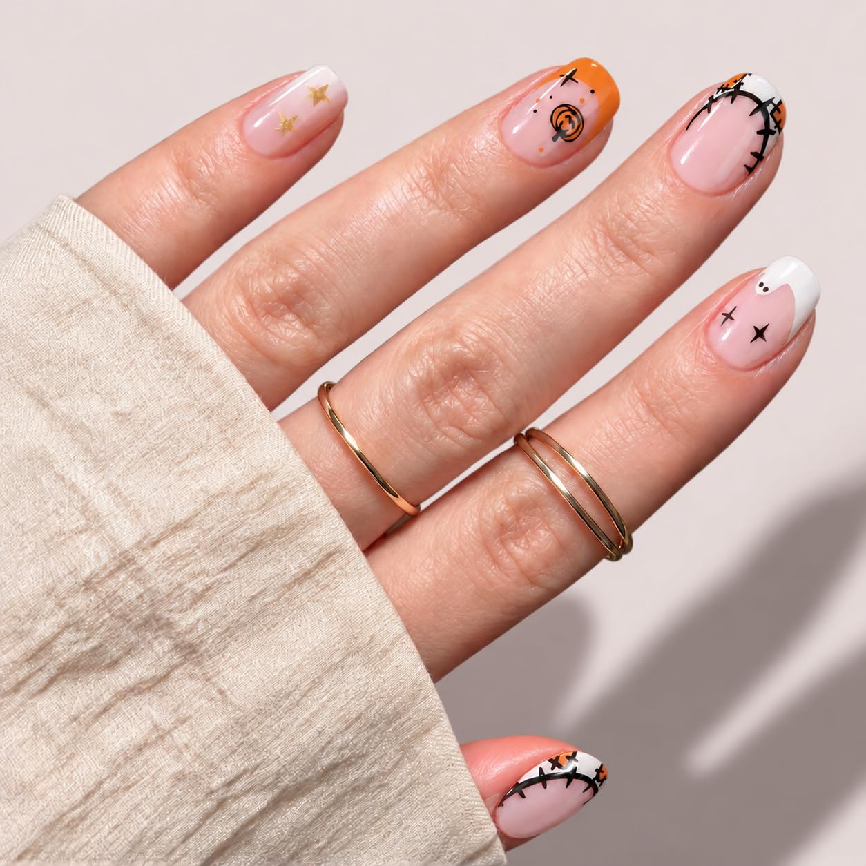 Detalle de UNA GELLA UG-BX014 Halloween Press-On Nails, Short Squoval, 32 Pieces