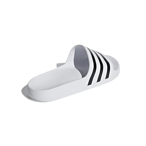 Detalle 2 de adidas Adilette Aqua Slides 39 EU