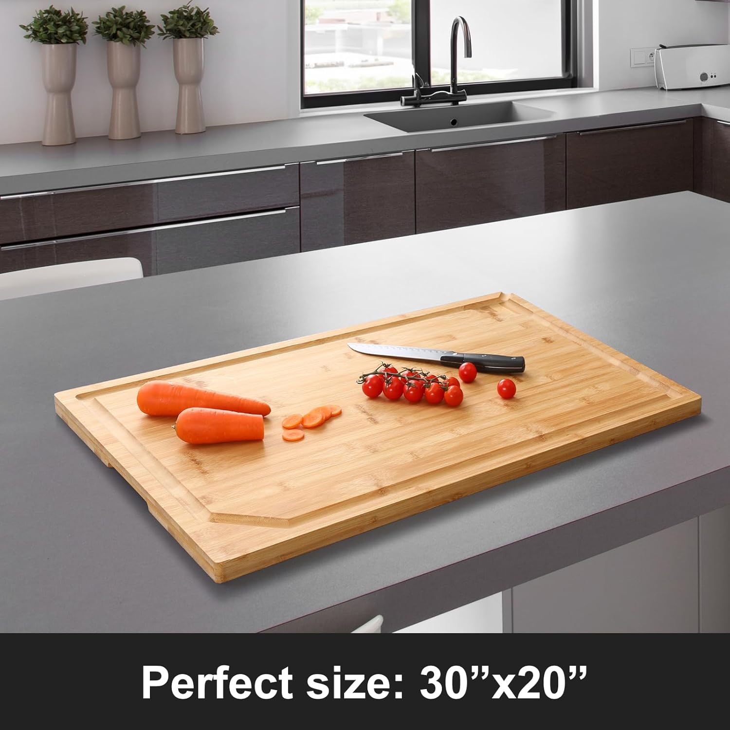 Thumbnail 1 de 30 x 20 Extra-Large Bamboo Cutting Board with Juice Groove, Handle & Spout Well