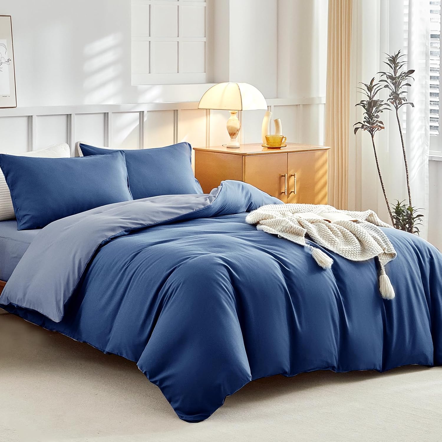 Detalle de Tokokimo Parure de lit 4 pièces en microfibre bleu marine (housse de couette 220x240 + drap housse 160x200 + 2 taies 65x65)