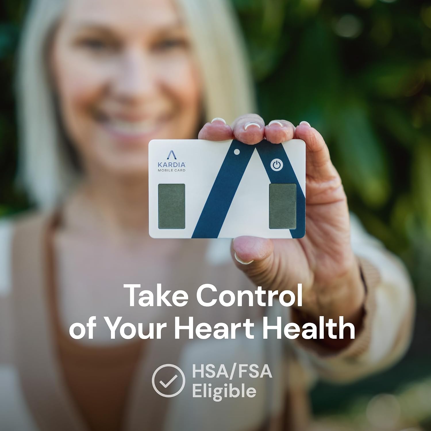 Detalle de KardiaMobile personal EKG monitor, credit-card-sized