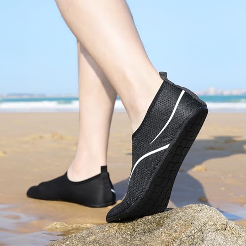 Detalle 2 de Gitzing Water Shoes for Women & Men – Beach Quick-Dry Aqua Socks (Black, EU 40 / UK 6.5)