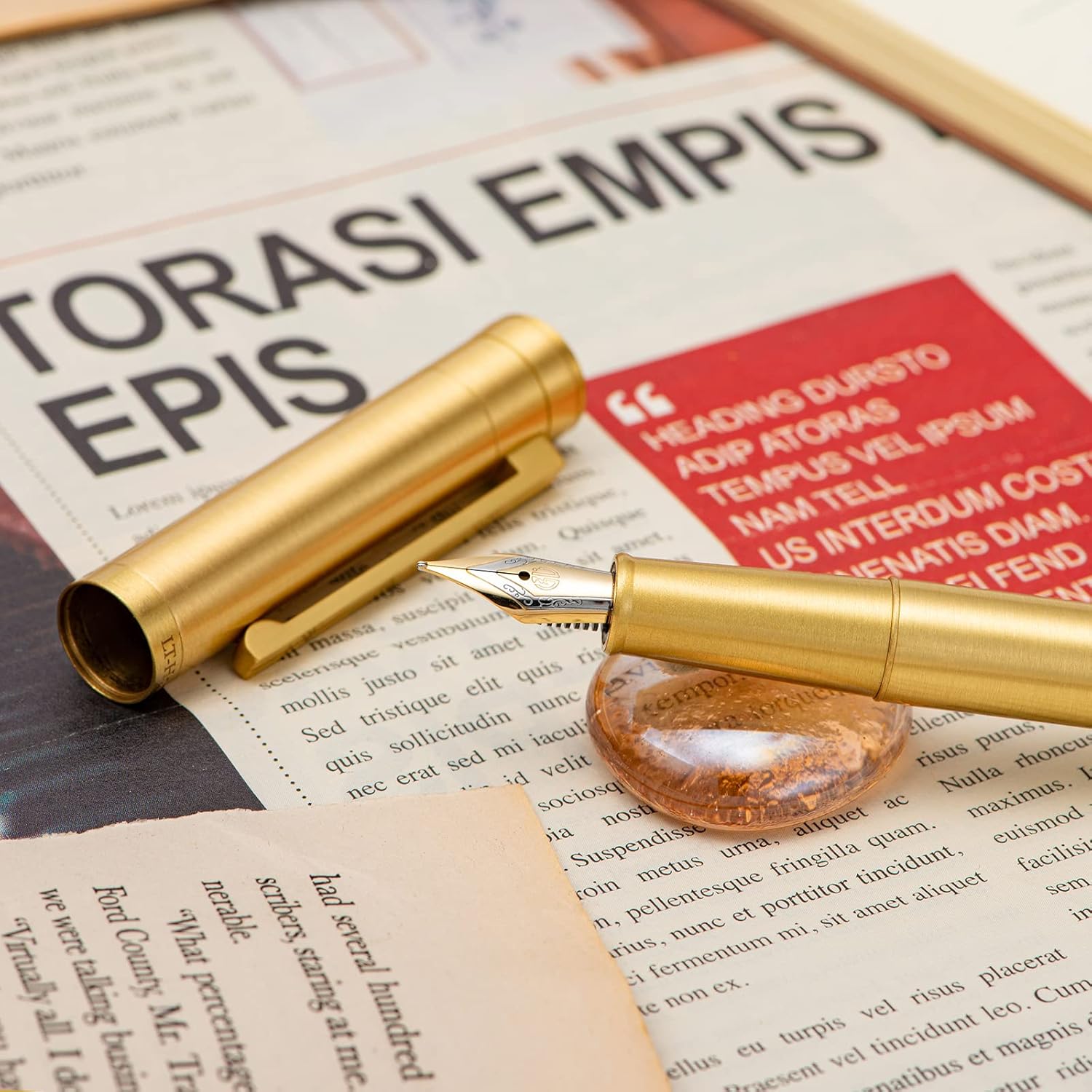 Thumbnail 2 de Hongdian Raw Brass Fountain Pen with Extra Fine Nib — Balanced, Classic Design with Converter and Case