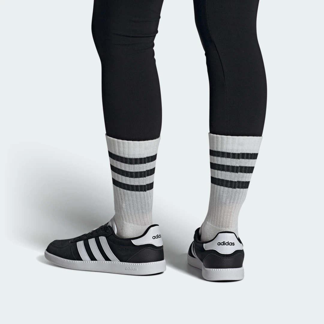 Thumbnail 1 de Zapatilla Breaknet Sleek de Adidas: comodidad y estilo urbano para el día a día