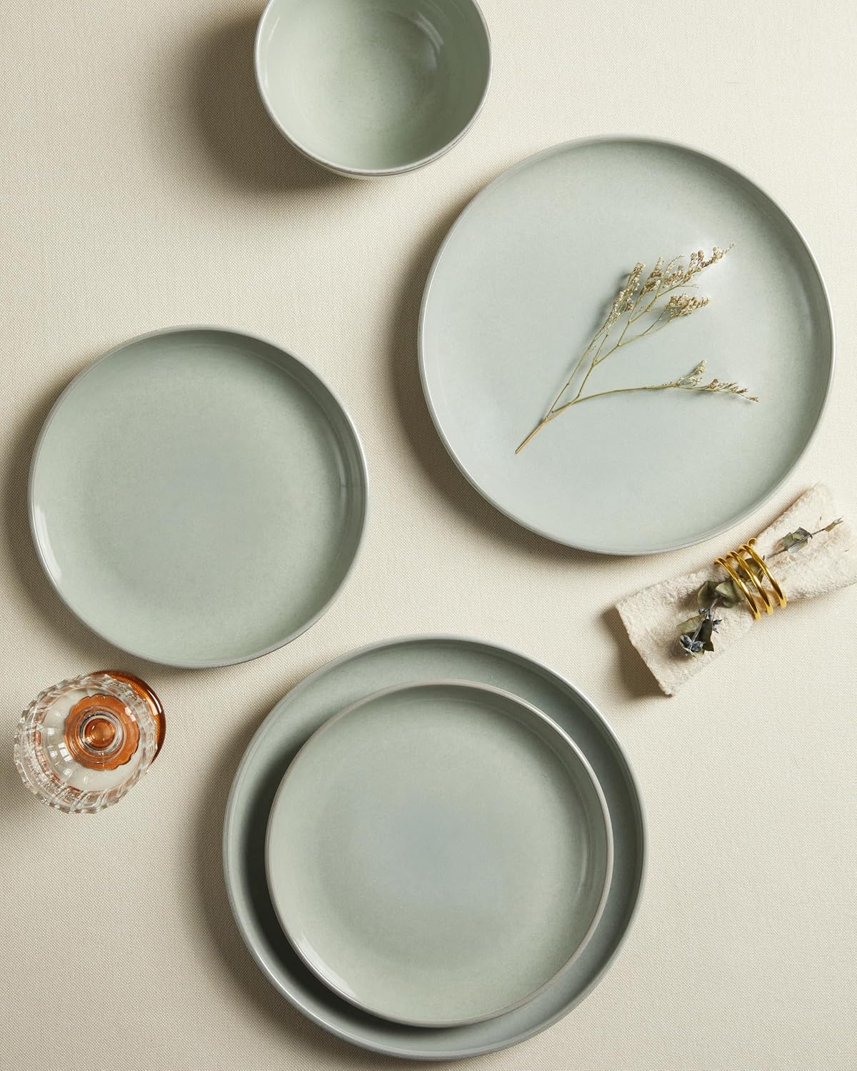 Detalle de Pokini Stoneware Dinnerware Set for 4, 12-Piece Reactive Glaze, Slate Green