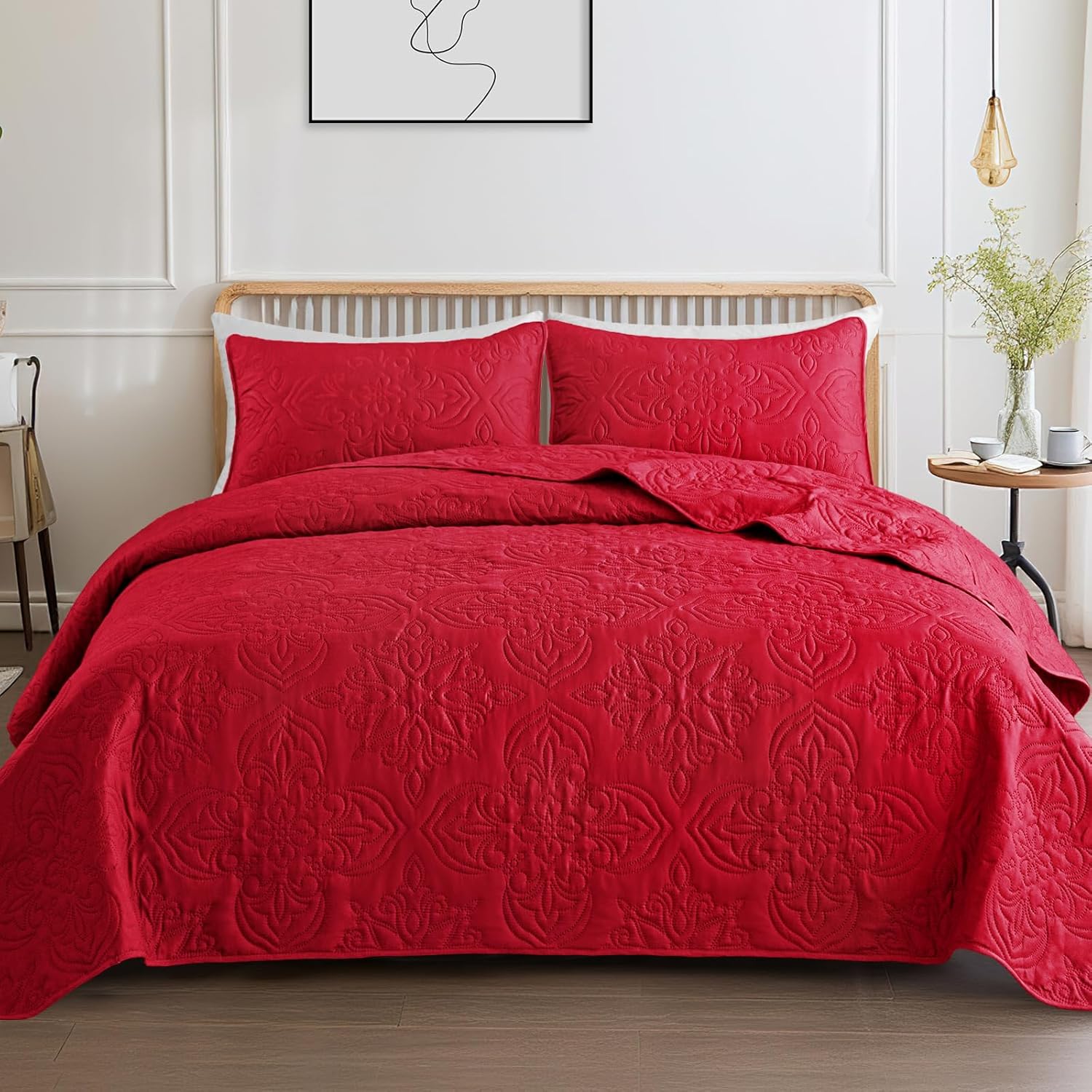 Detalle de Whale Flotilla WFQS-DIA-CKRD Cal King Quilt Set, Reversible Red Damask