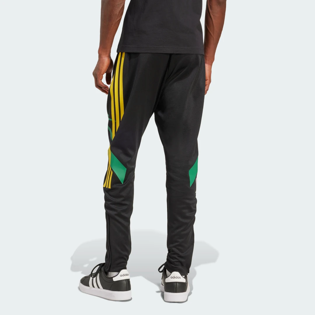 Detalle de Pantalón House of Tiro Nations Pack de Adidas