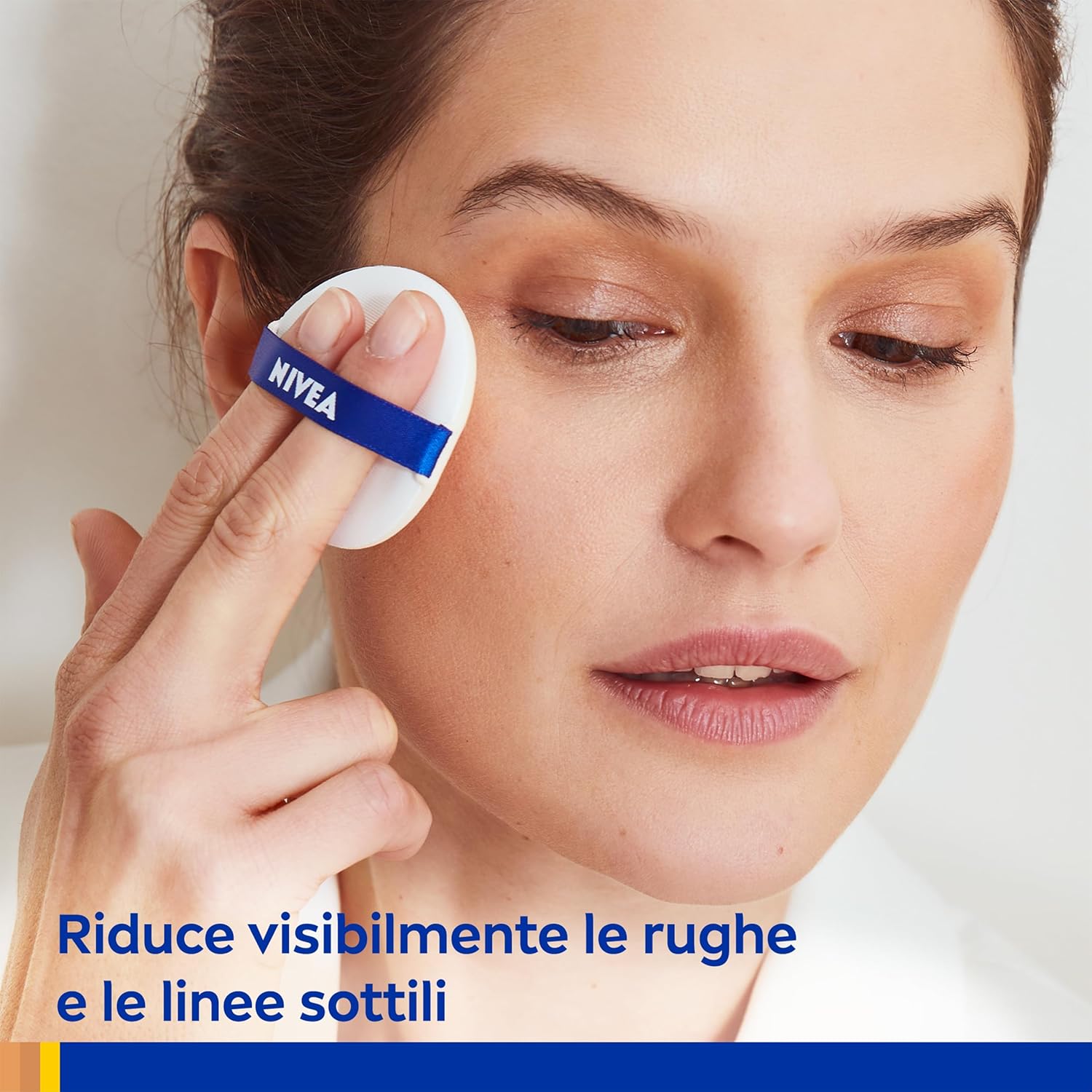 Detalle 2 de NIVEA Q10 Plus Anti-Age fondotinta cushion 15ml 💄
