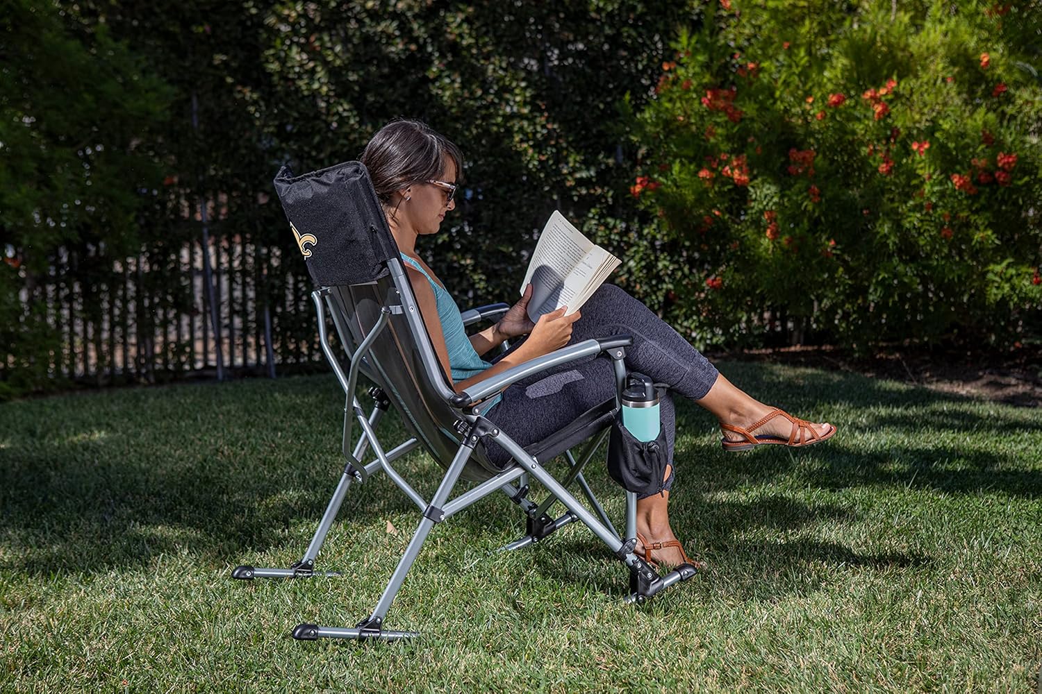Detalle 2 de Picnic Time NFL Unisex-Adult Outdoor Rocking Camp Chair (New Orleans Saints) — XL Heavy-Duty Camping Chair