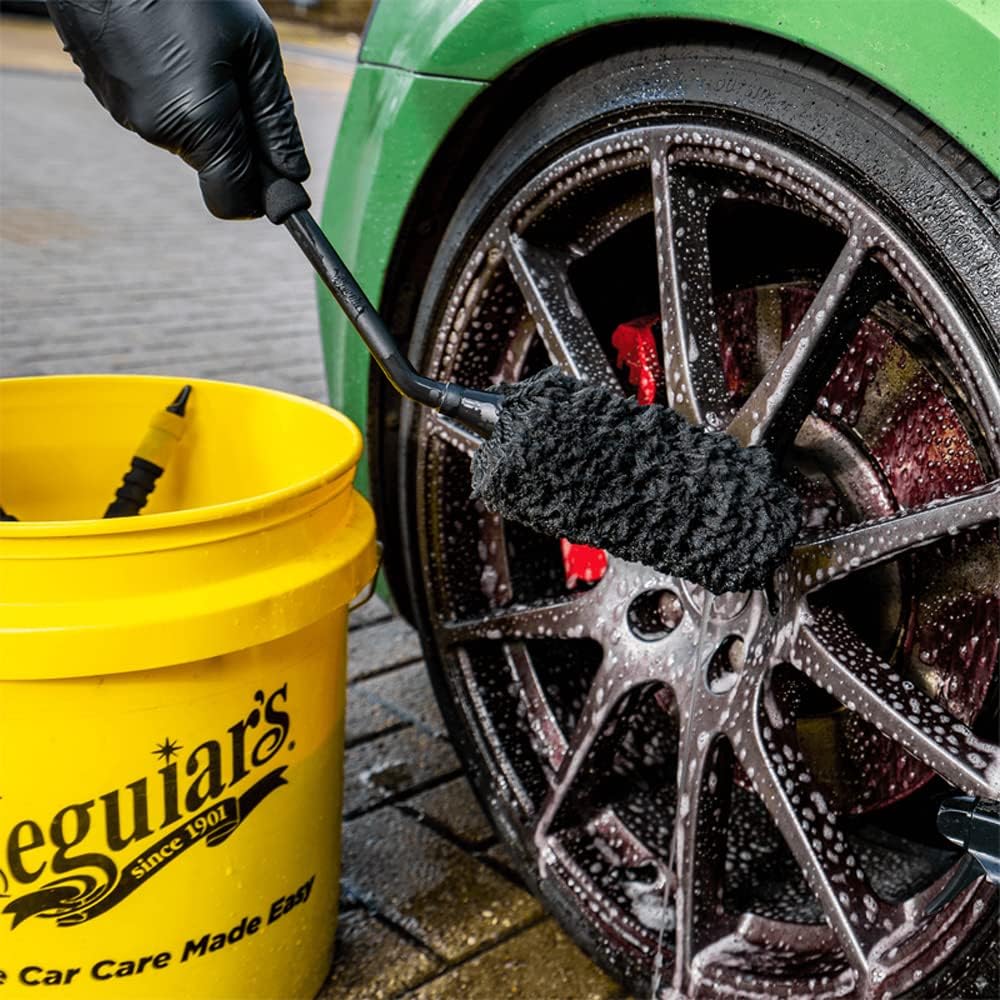 Thumbnail 1 de Meguiar’s Supreme Microfibre Angled Wheel Cleaning Brush (Medium) X190700EU