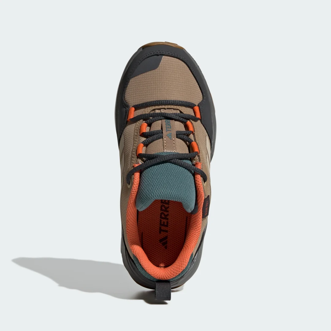 Detalle 2 de Zapatilla Terrex AX4r Hiking de Adidas — resistencia y confort para tus rutas