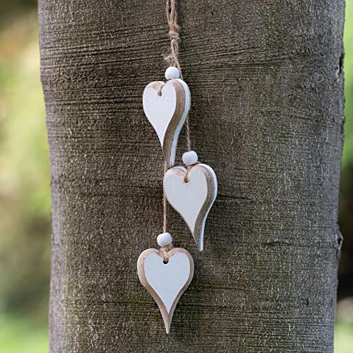 Detalle 2 de Heart-shaped Wooden Decorative Hanging Ornaments by Sun&Beam (2 Pcs) – Handmade Rustic Hearts