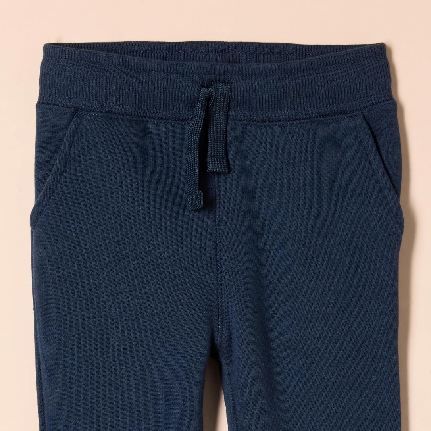 Detalle de Amazon Essentials Boys and Toddlers' Fleece Jogger Sweatpants – Multipack