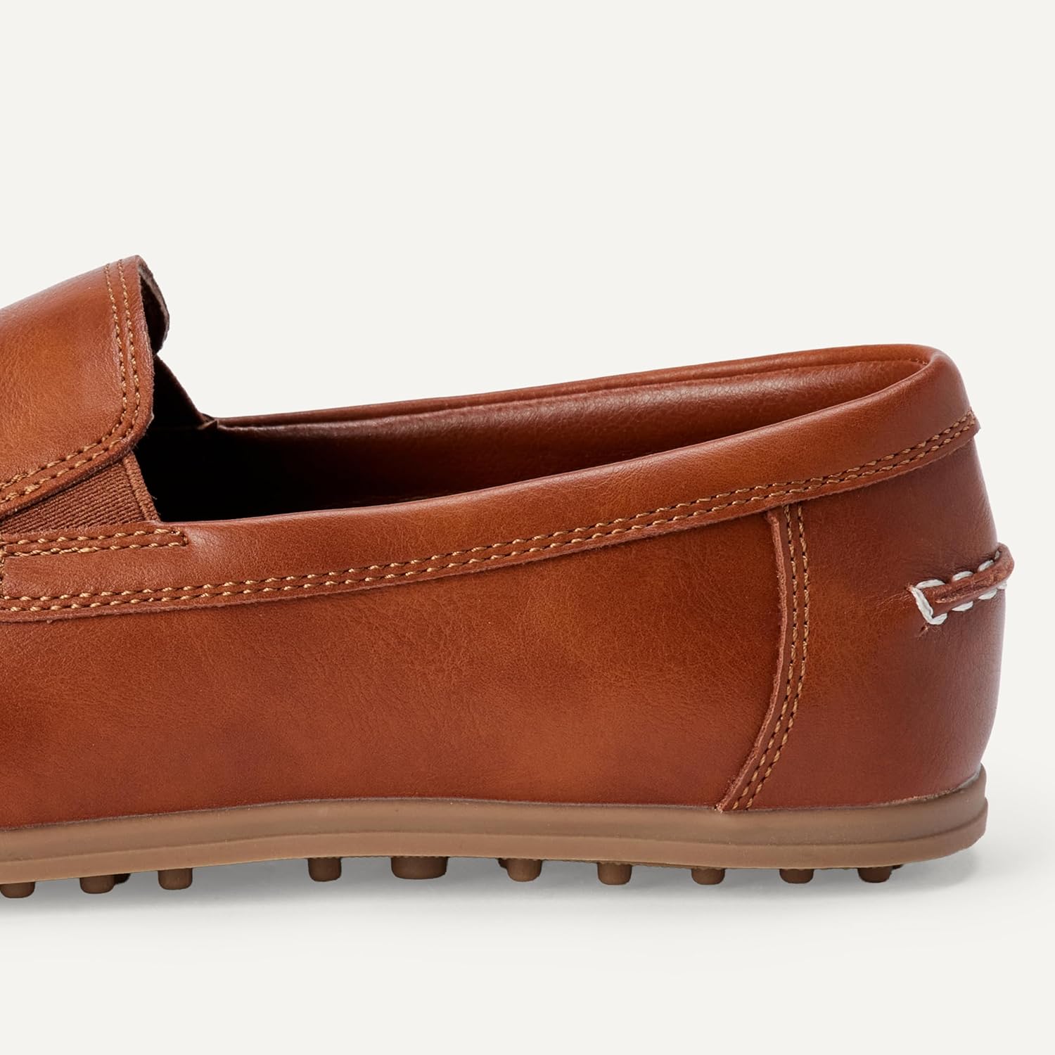 Thumbnail 4 de Amazon Essentials Boys' Moc-Toe Slip-On Loafers