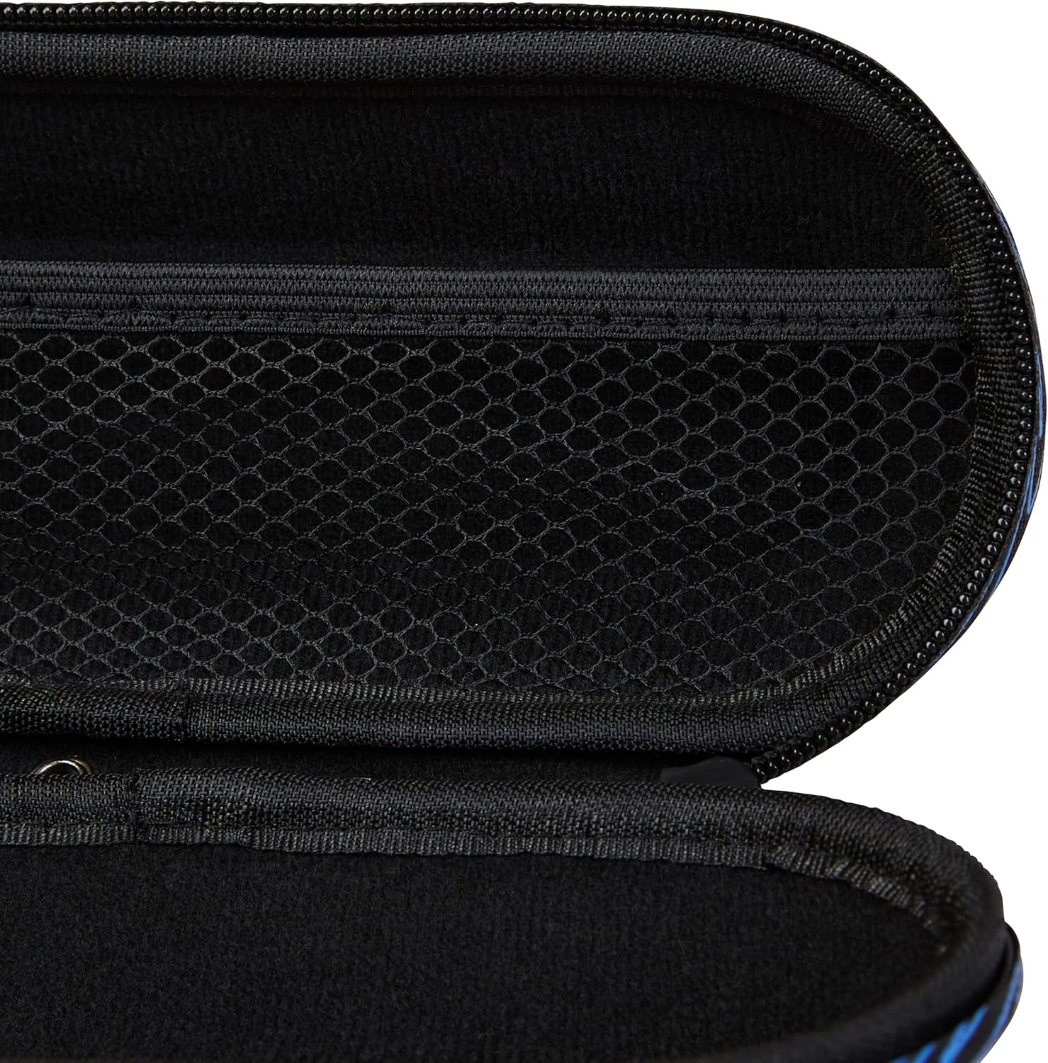 Detalle de Speedo Logo Goggles Case: A practical, durable storage solution