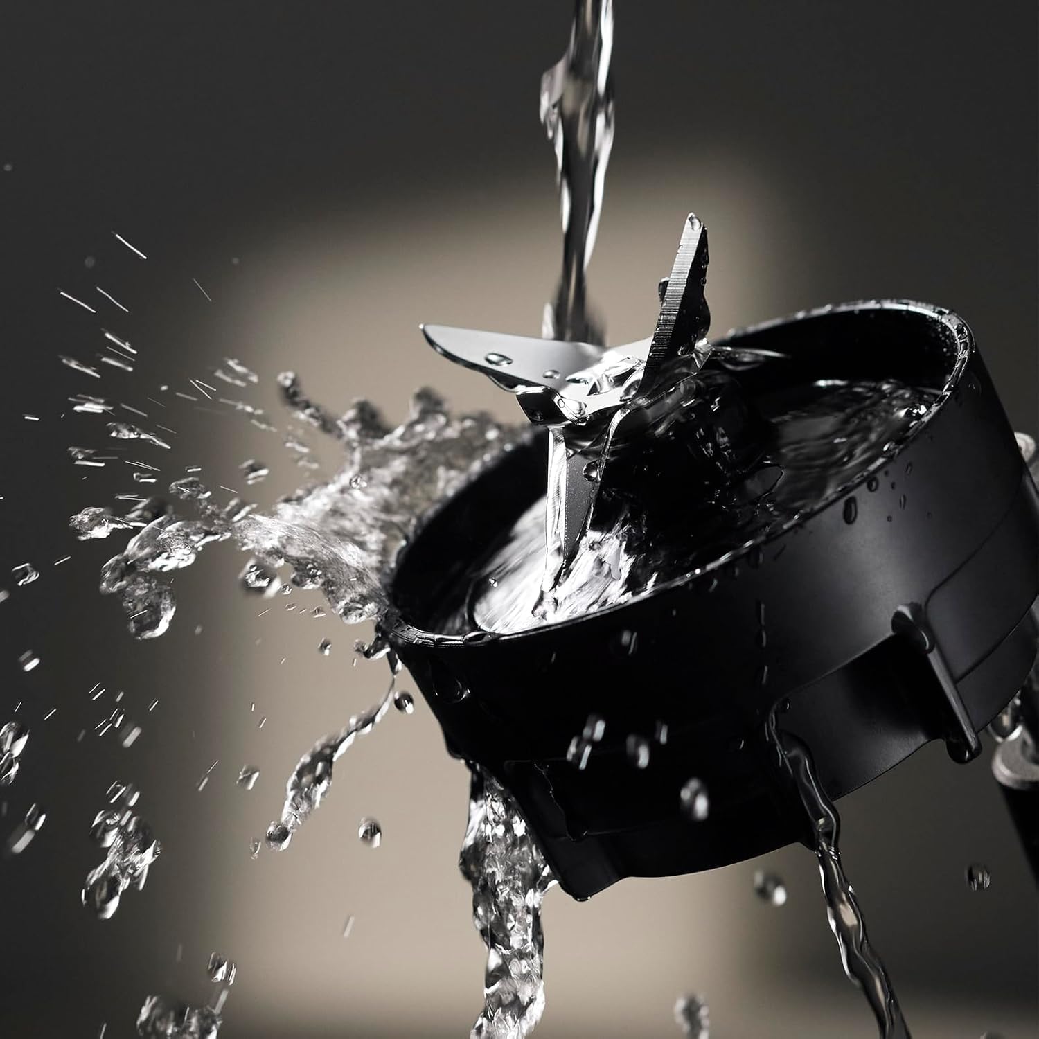 Thumbnail 6 de WMF Mix & Go Touch Smoothie Maker to go (500 W) – tragbarer Mixer mit auslaufsicherer To-Go-Flasche