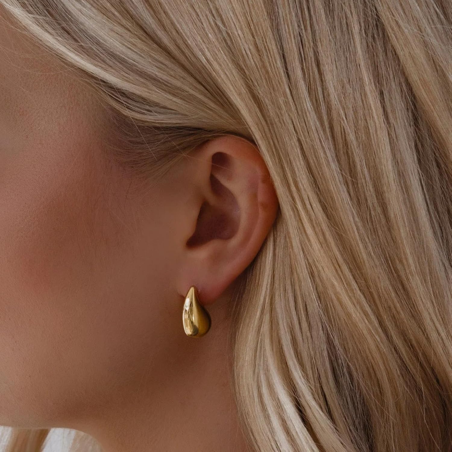Detalle de Tropfenohrringe für Frauen – dicke Gold-Chunky Creolen aus Messing (ohne Edelstein)