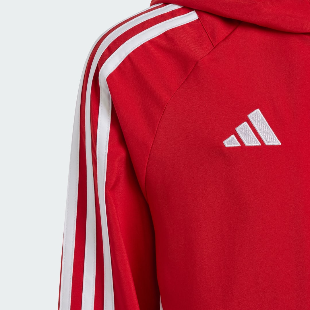 Detalle 2 de Cortavientos Tiro 24 (Adolescentes) de Adidas — rojo, para temporada de entretiempo