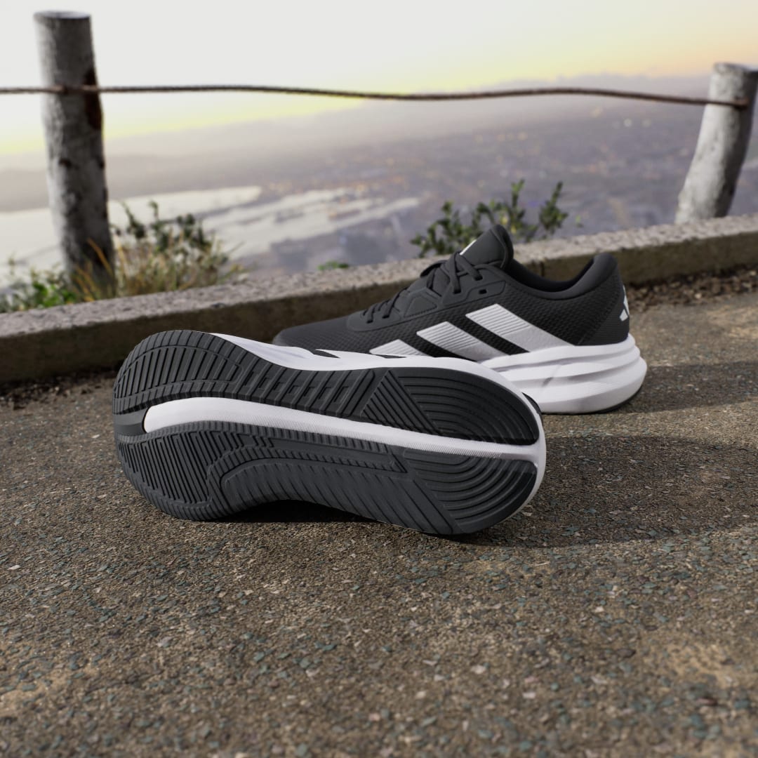 Detalle de Zapatilla Galaxy 7 Running de Adidas: una opción fiable para runners casuales