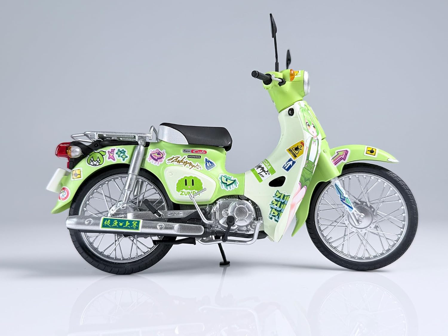 Detalle de ピーエムオフィスエー PP271 1/12 ホンダ スーパーカブ ずんだもんEdition プラモデル