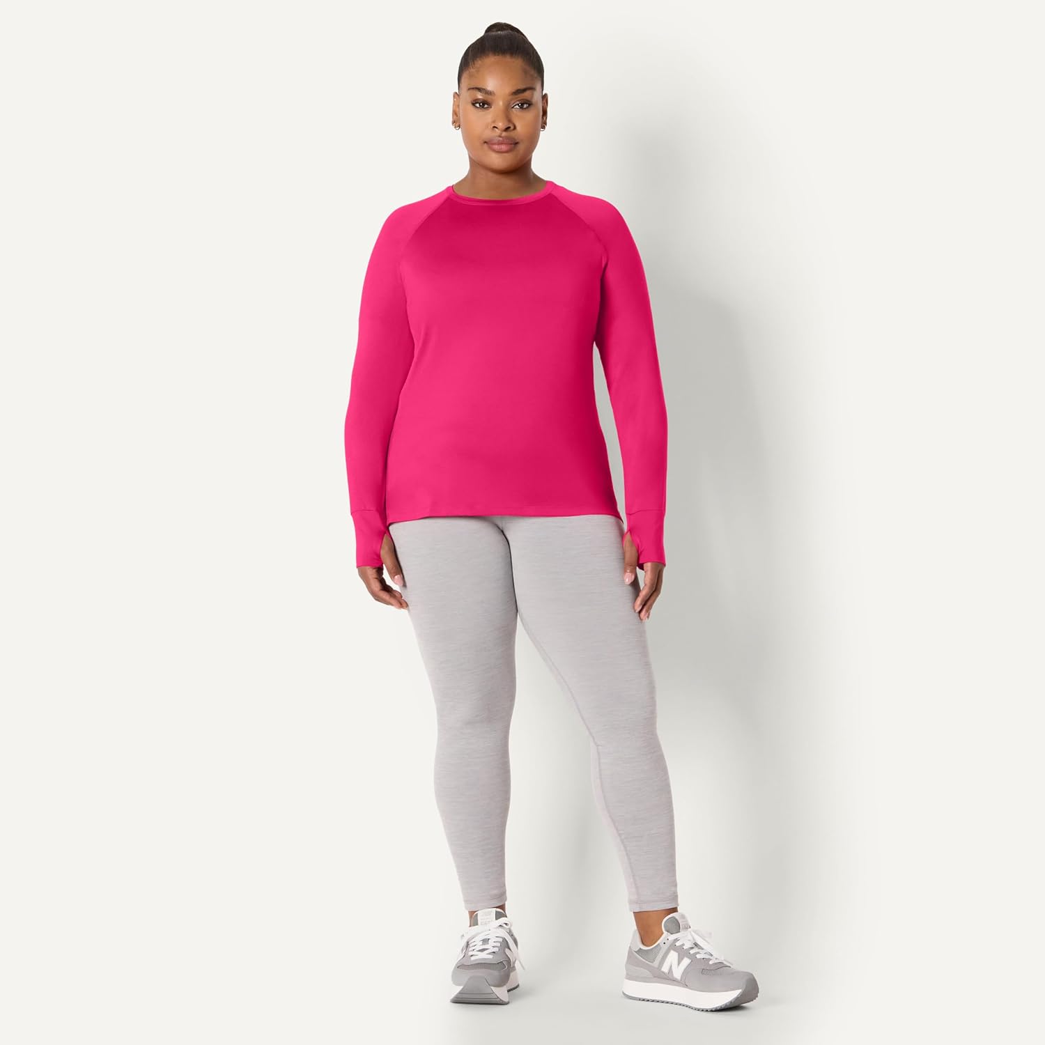 Thumbnail 6 de Amazon Essentials Women's Active Quick Dry Tech Stretch Lightweight Long-Sleeve Crewneck T-Shirt