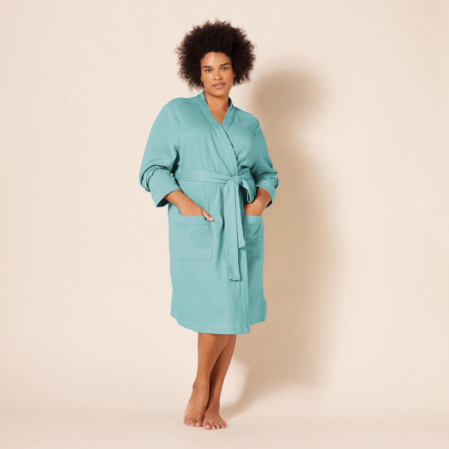 Thumbnail 5 de Amazon Essentials Women's Lightweight Cotton Waffle Mid-Length Bathrobe (Plus Size Available)