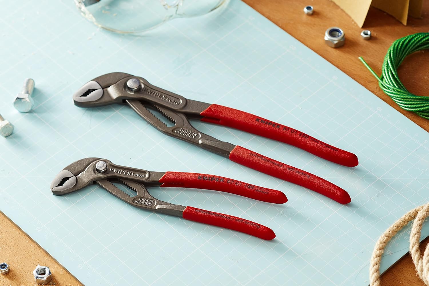 Thumbnail 1 de KNIPEX Set of Pliers 1 x 87 01 180, 1 x 87 01 250 – Blister Pack