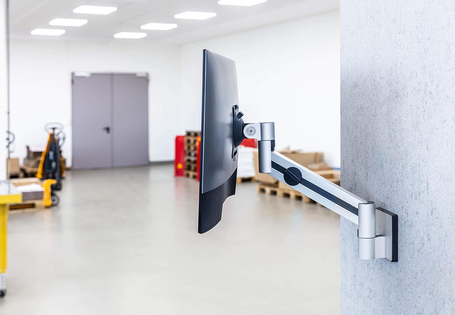 Detalle de Durable Monitor-Wandhalterung mit flexiblen Schwenkarm 360° für VESA 21–27 Zoll, silber (509023)