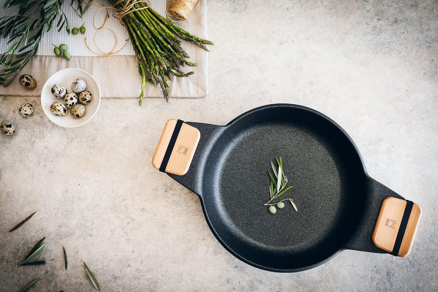 Detalle 2 de BRA Market Cacerola Baja 28 cm 🍳 - Aluminio Antiadherente