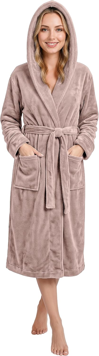 Detalle de NY Threads morgonrock för dam med huva i mjuk fleece, fickor och skärp