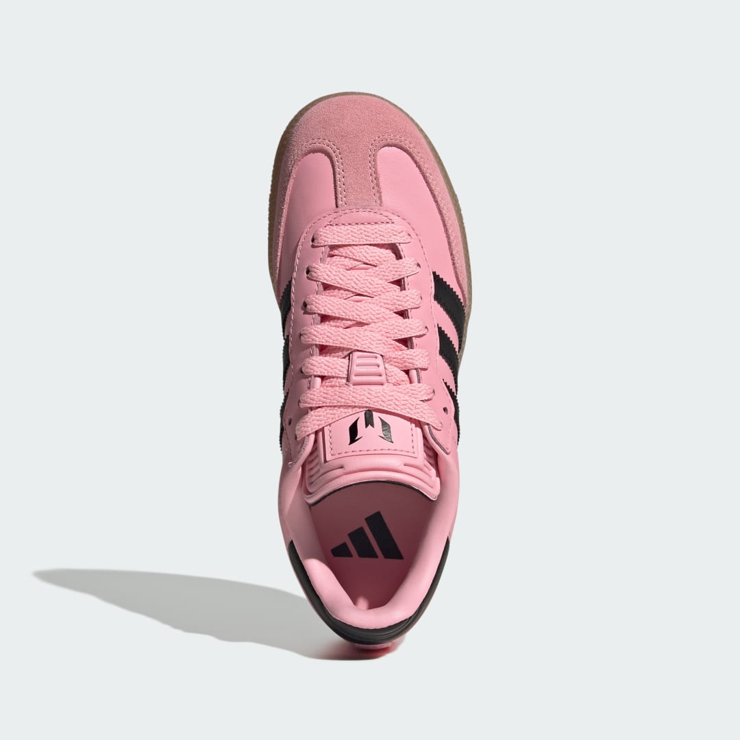 Detalle de Zapatilla Samba Messi (Niños) de Adidas, color Rosa