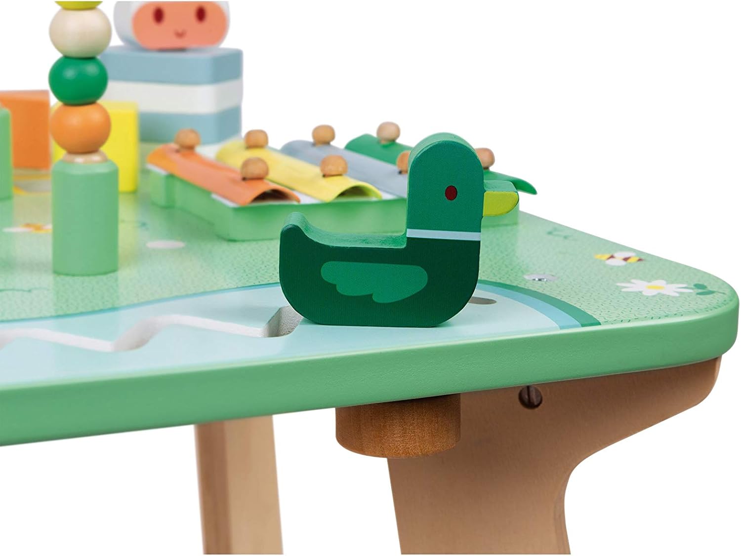 Detalle 1 de Janod J05327 Jolie Prairie houten activiteitentafel met 7 activiteiten