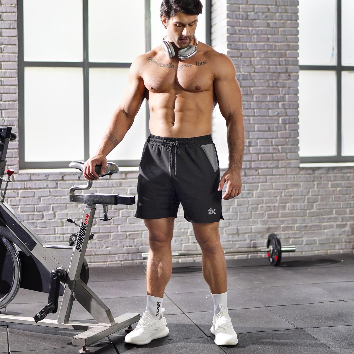 Thumbnail 6 de BROKIG Men's Dry Gym Shorts, 5 Inch: Practical Yet Lightweight Training Shorts